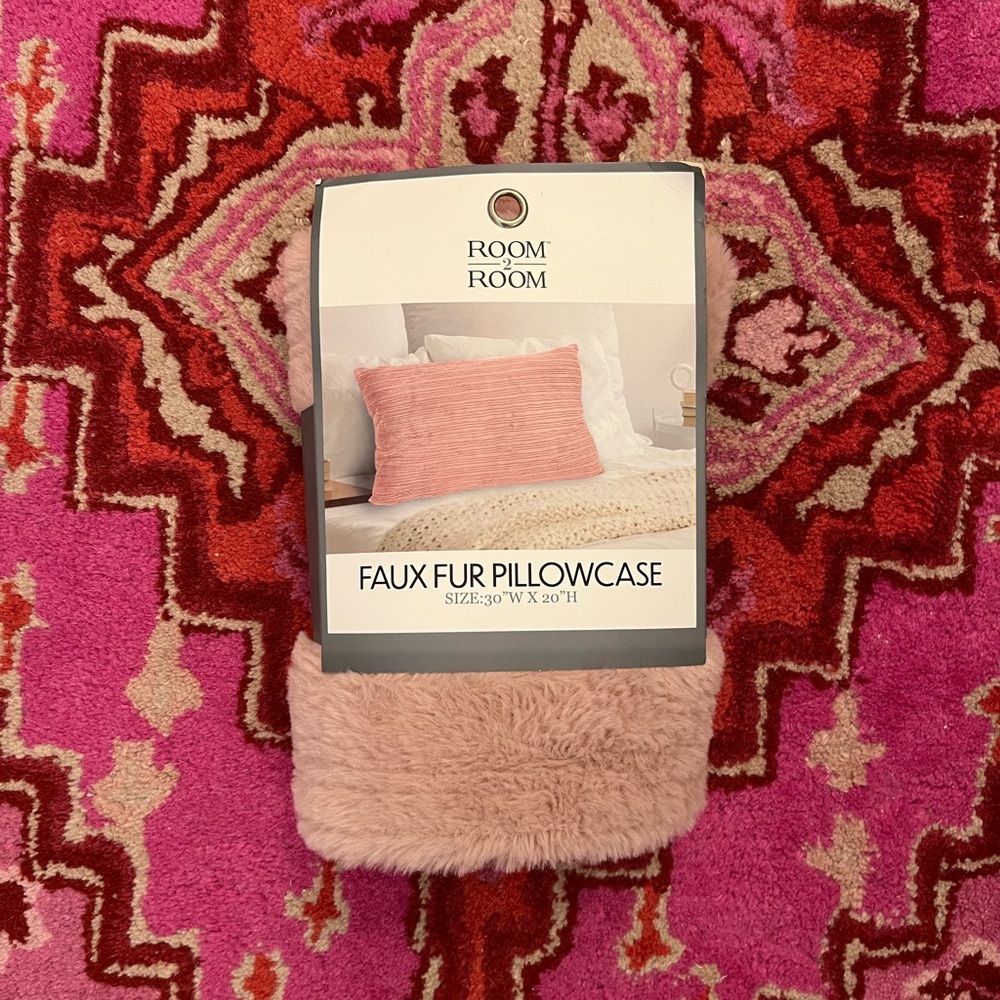 Room 2 Room Blush Pink Faux Fur Pillowcase